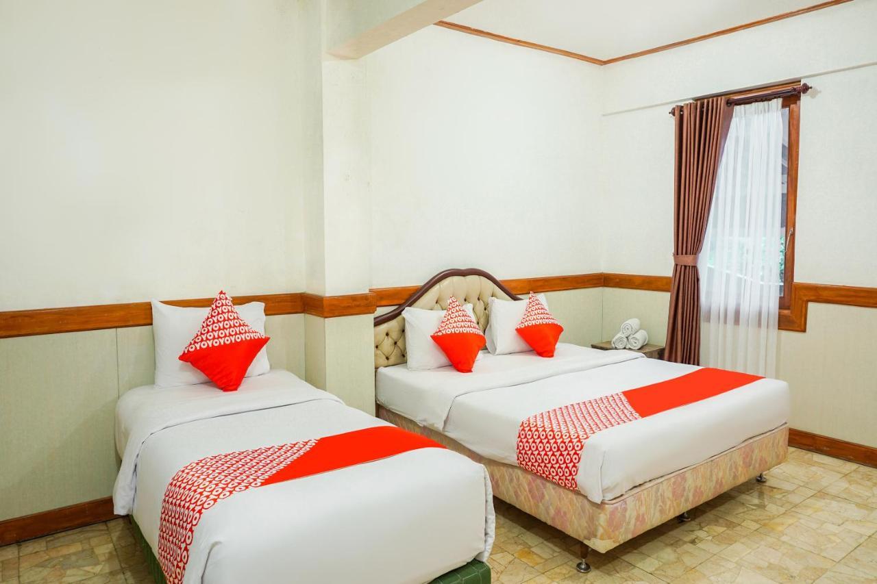 Oyo 1209 Tirtasari Nice Guesthouse Bandung Zewnętrze zdjęcie